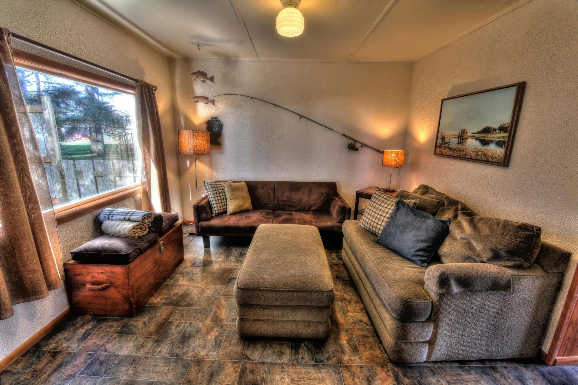 The Rock Park Cottages Yachats Exterior photo