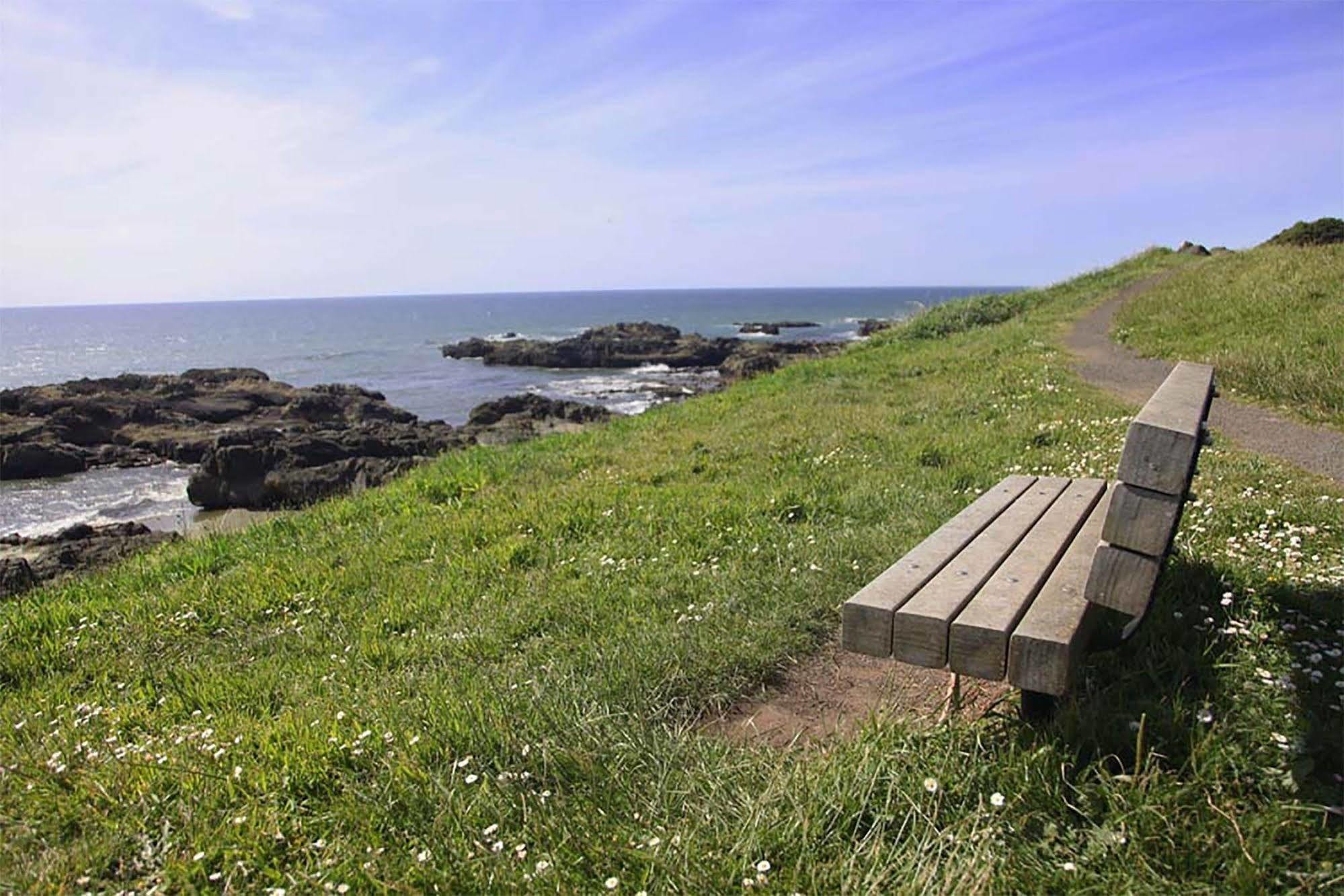 The Rock Park Cottages Yachats Exterior photo